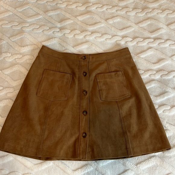 Women’s Abercrombie & Fitch Fully Lined Faux Suede Mini Skirt - Picture 1 of 5
